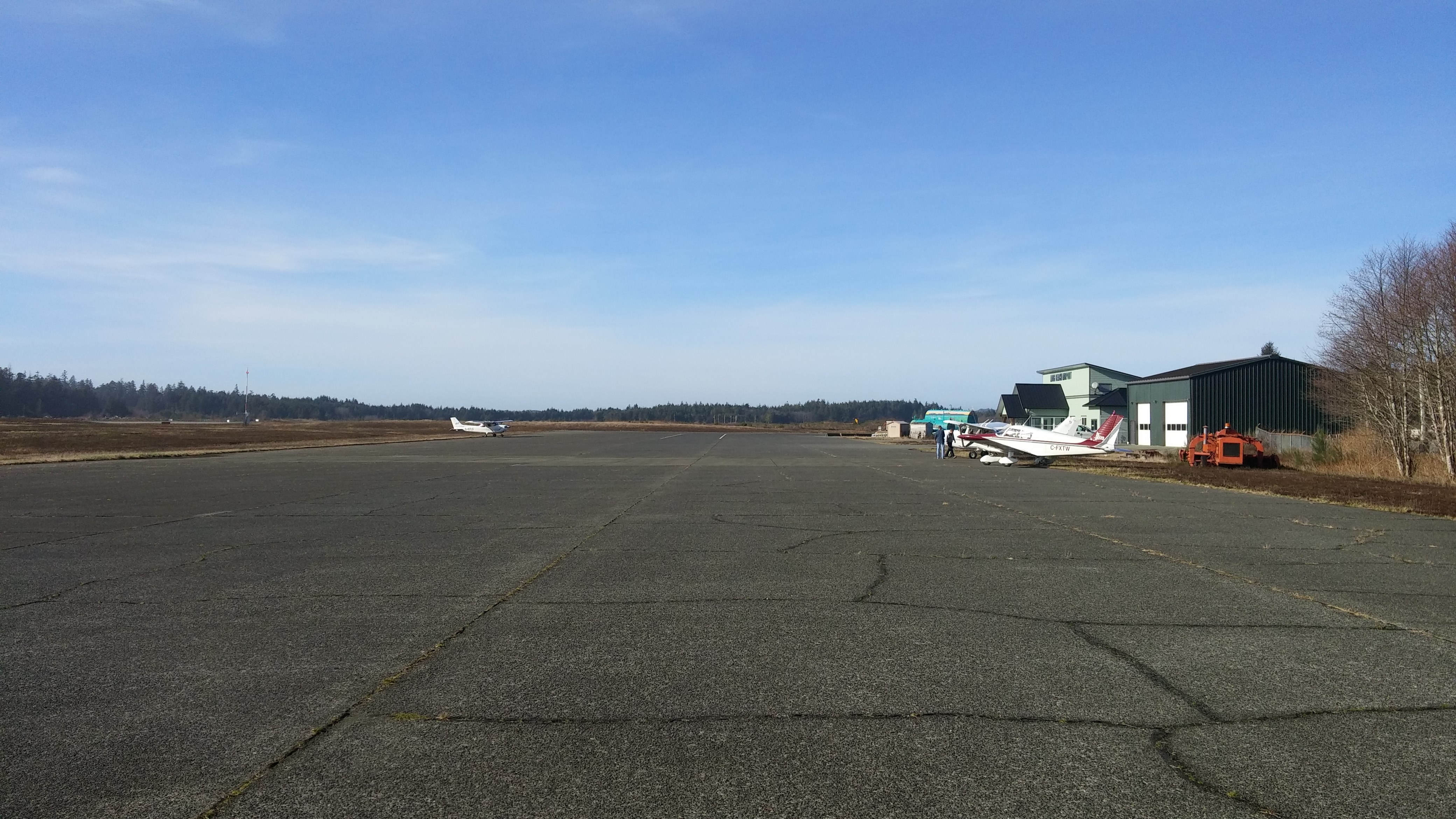 Tofino Airport (CYAZ)