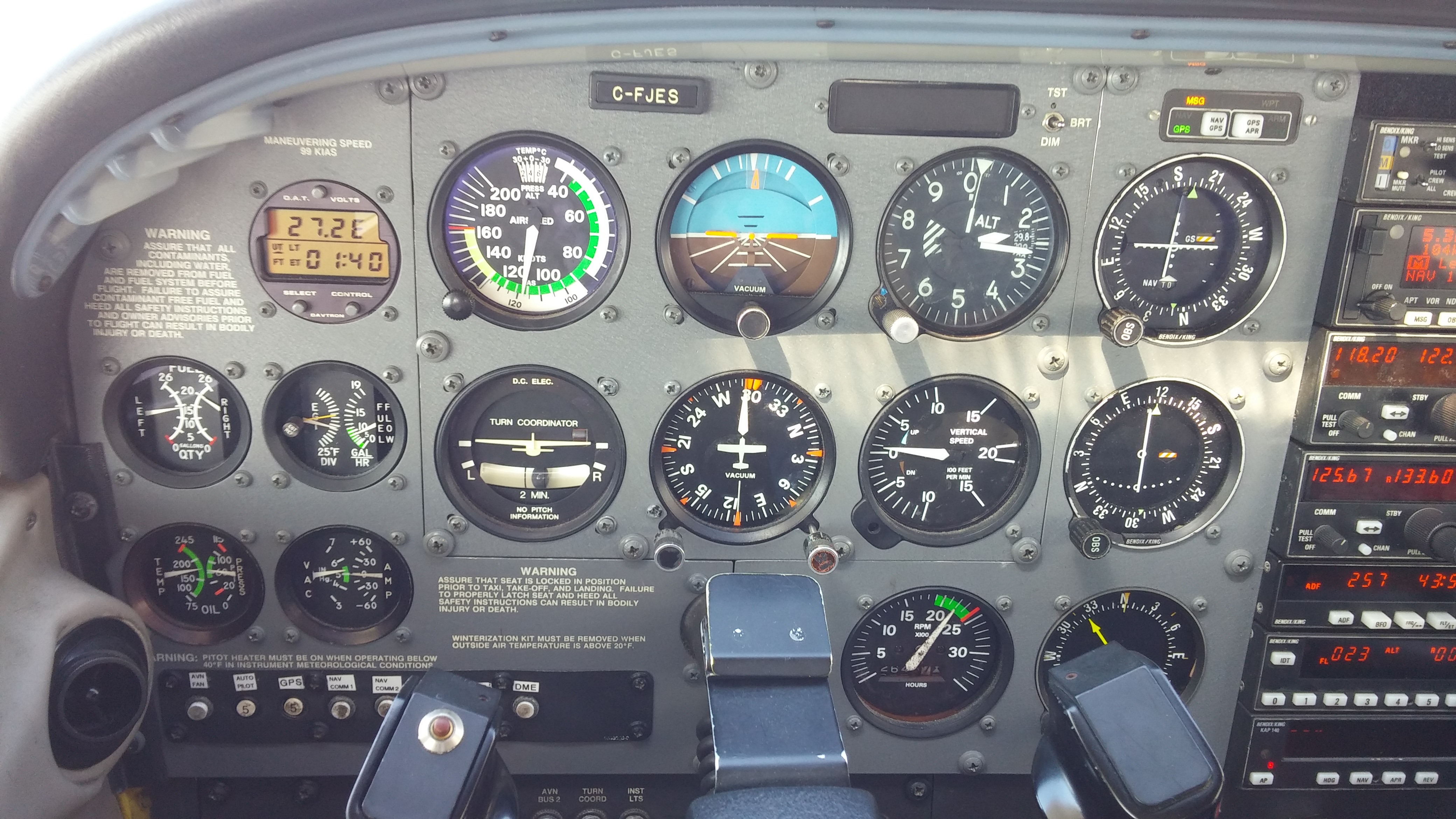 Cockpit view of the C172R - note the lower operating RPMs